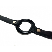 Черный кляп-кольцо на кожаных ремешках - БДСМ Арсенал - купить с доставкой в Южно-Сахалинске