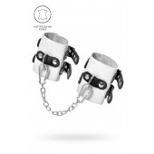 Бело-черные наручники с двумя ремешками и люверсами - Pecado - купить с доставкой в Южно-Сахалинске
