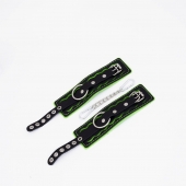 Черно-зеленые кожаные наручники с зеленой строчкой - Crazy Handmade - купить с доставкой в Южно-Сахалинске