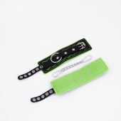 Черно-зеленые кожаные наручники с зеленой строчкой - Crazy Handmade - купить с доставкой в Южно-Сахалинске