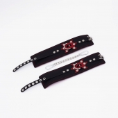 Черные кожаные оковы с красным декором и строчкой - Crazy Handmade - купить с доставкой в Южно-Сахалинске