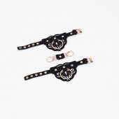 Черные наручники с золотистой фурнитурой - Crazy Handmade - купить с доставкой в Южно-Сахалинске