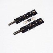 Черные кожаные наручники с узорами и золотистой фурнитурой - Crazy Handmade - купить с доставкой в Южно-Сахалинске