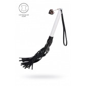 Плеть с белой рукоятью и чёрными хлыстами - 50 см. - Pecado - купить с доставкой в Южно-Сахалинске