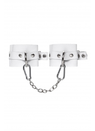 Белые мягкие кожаные наручники с люверсами - Pecado - купить с доставкой в Южно-Сахалинске