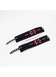 Черные кожаные оковы с красным декором и строчкой - Crazy Handmade - купить с доставкой в Южно-Сахалинске