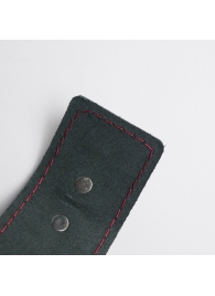 Черные кожаные наручники с красной строчкой - Crazy Handmade - купить с доставкой в Южно-Сахалинске