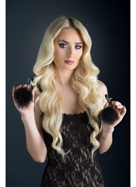 Зажимы для сосков с пухом FEATHERED NIPPLE CLAMPS - Blush Novelties - купить с доставкой в Южно-Сахалинске