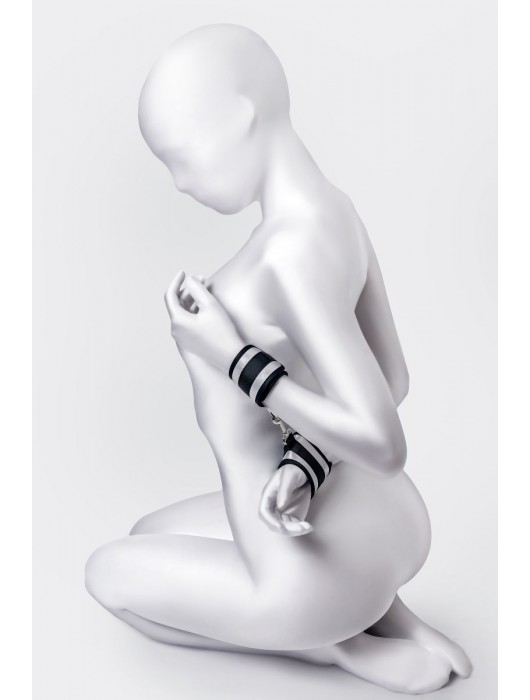 Серебристо-черные наручники Anonymo - ToyFa - купить с доставкой в Южно-Сахалинске