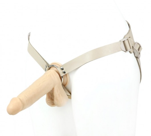 Поясной фаллоимитатор с мошонкой телесного цвета - 18 см. - LOVETOY (А-Полимер) - купить с доставкой в Южно-Сахалинске