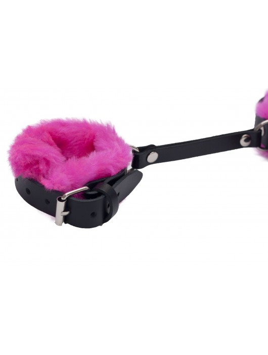 Черные базовые наручники из кожи с розовой опушкой - Лунный свет - купить с доставкой в Южно-Сахалинске