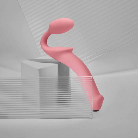 Розовый безремневой страпон Strap-on-me Semi-Realistic Bendable Strap-On size S - Strap-on-me - купить с доставкой в Южно-Сахалинске