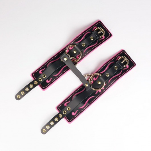 Черные кожаные оковы с розовой строчкой - Crazy Handmade - купить с доставкой в Южно-Сахалинске